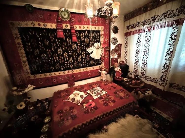 Apartament cu 4 camere decomandat în Central