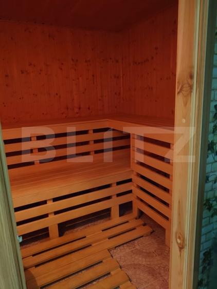 Spațiu comercial, de 290 mp, în Micro 3