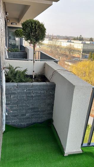 Apartament cu 2 camere decomandat în Exterior Vest