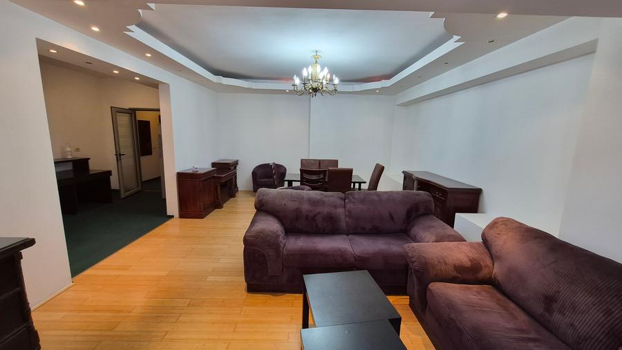 Apartament cu 3 camere decomandat în Unirii