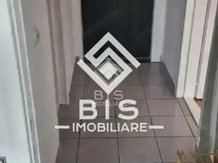 Garsonieră decomandată în Decebal