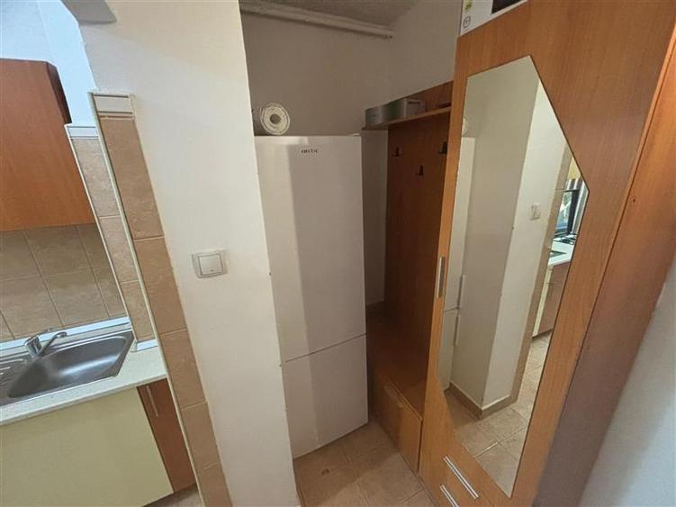 Garsonieră decomandată în Tudor
