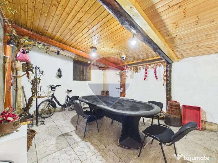 Casă cu 3 camere cu Teren 414 Mp în Central
