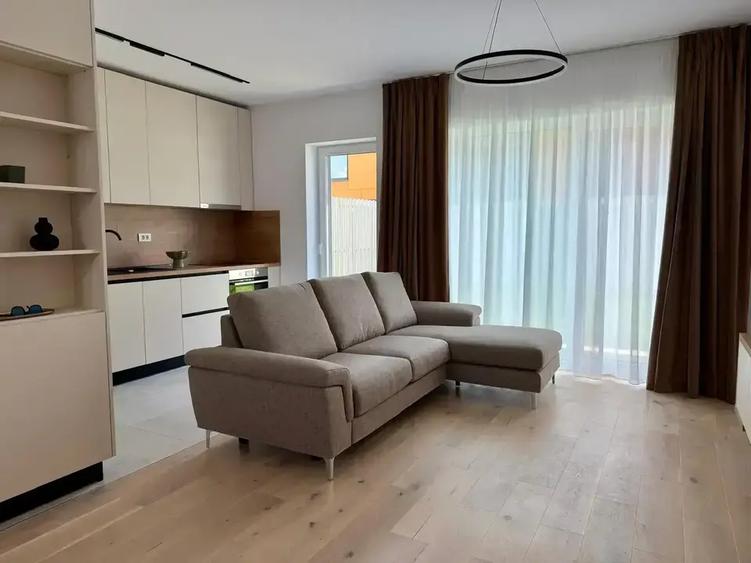 Duplex cu 2 camere cu Canalizare în Exterior Sud