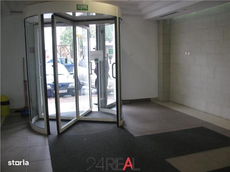 Spațiu comercial, de 215 mp, în Muncii