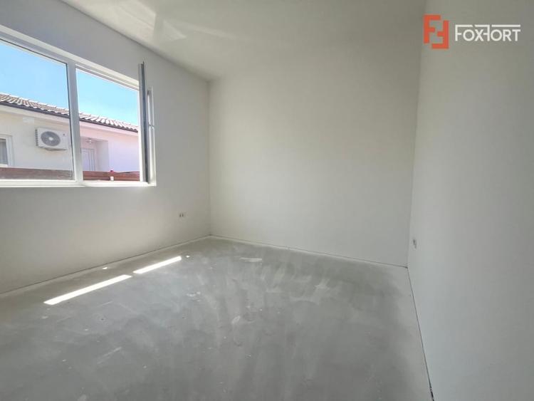 Duplex cu 4 camere cu Canalizare în Moșnița Nouă