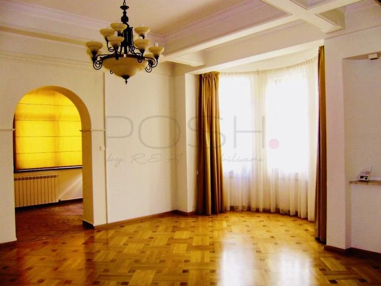 Apartament cu 5 camere în P-ța Dorobanți
