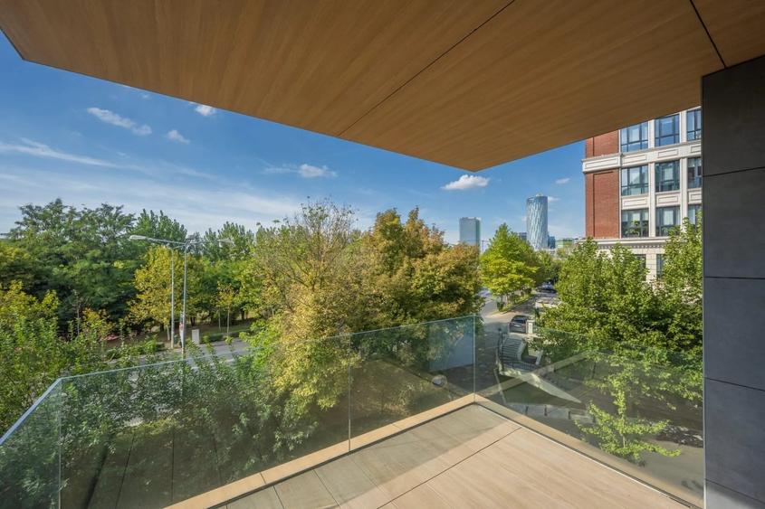 Apartament cu 3 camere decomandat în Floreasca