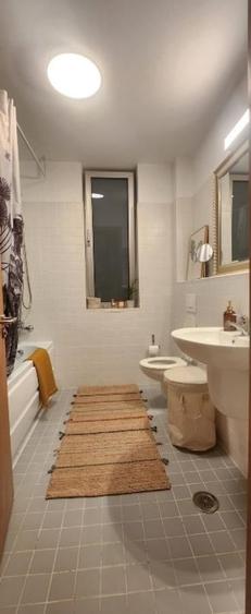Apartament cu 3 camere semidecomandat, mobilat în Victoriei