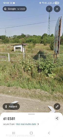 Teren de 3850 mp, în Est
