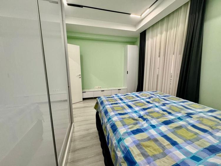 Apartament cu 3 camere decomandat în Ștefăneștii de Jos