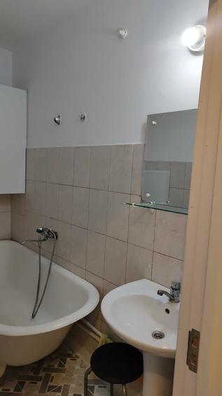 Apartament cu 2 camere semidecomandat în Gara