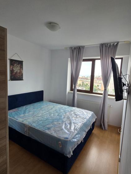 Apartament cu 2 camere decomandat în Noua