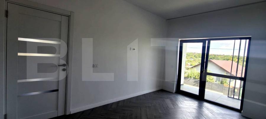 Casă individuală cu 4 camere cu Canalizare în Valea Lupului