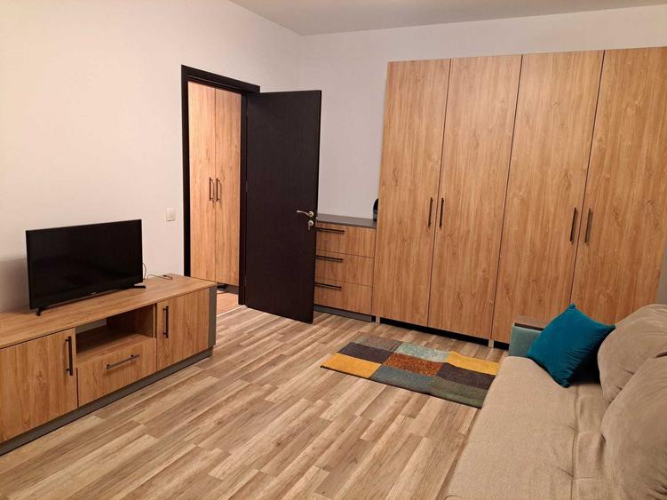 Apartament cu 2 camere decomandat în Splaiul Independenței