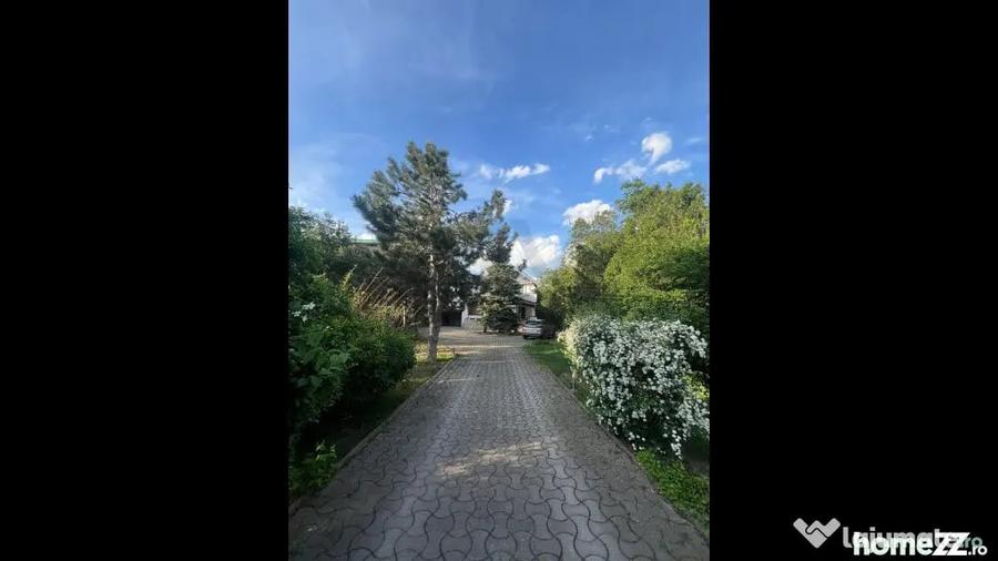 Casă cu 7 camere cu Teren 1900 Mp în Dămăroaia
