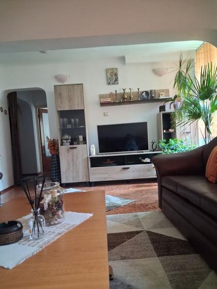 Apartament cu 2 camere în Telecabinei