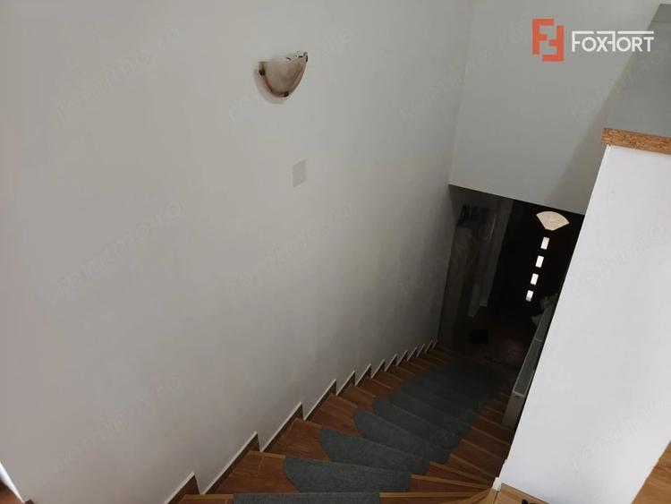 Apartament cu 3 camere decomandat în Sânandrei
