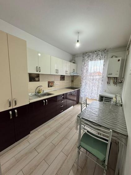 Apartament cu 2 camere decomandat, mobilat în Hotvon