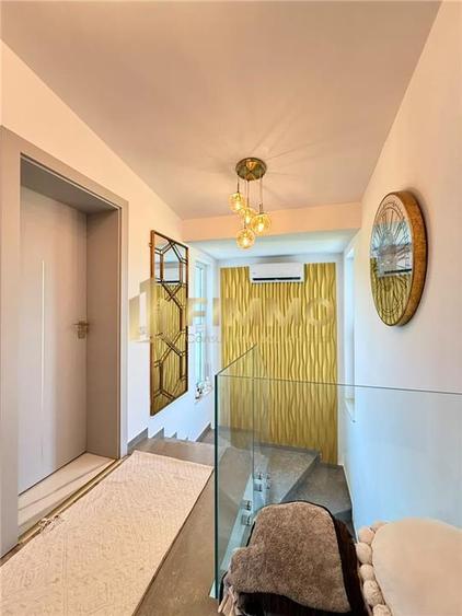 Casă individuală cu 5 camere cu Piscina în Bulai