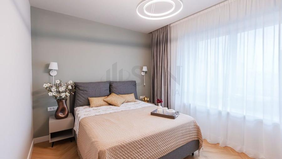 Apartament cu 4 camere decomandat, mobilat în Pipera