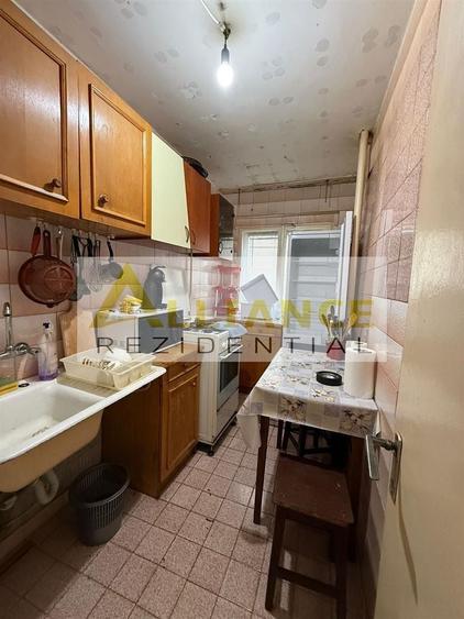 Apartament cu 2 camere decomandat în Brâncoveanu