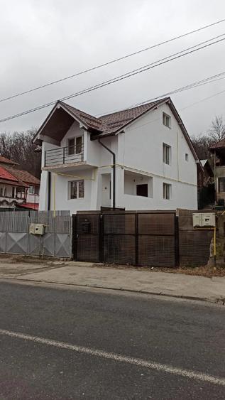 Casă cu 2 camere cu Teren 209 Mp în Morilor