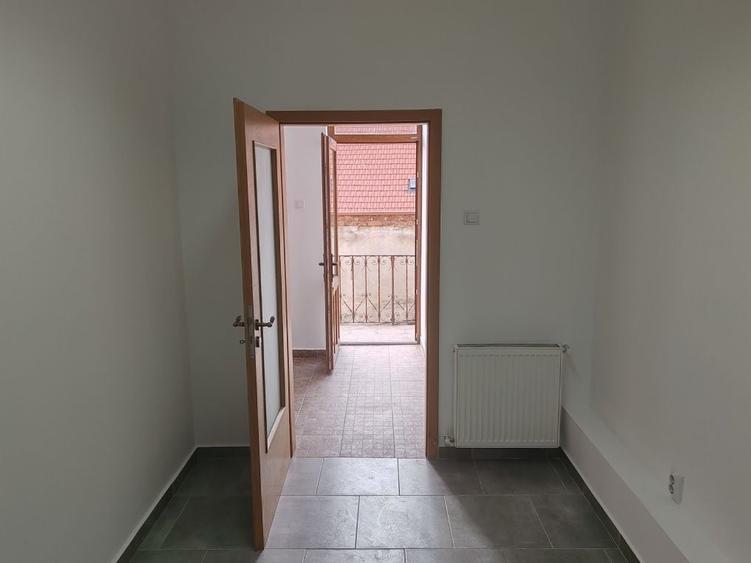 Apartament cu 3 camere decomandat în Ultracentral