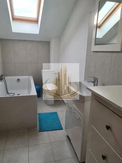 Casă cu 4 camere în Dumbrăvița
