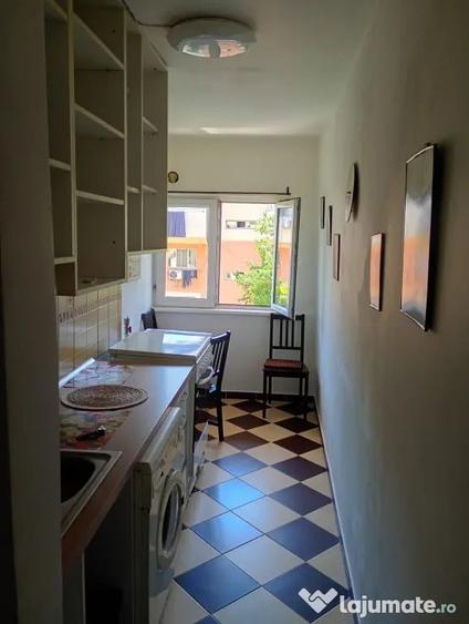 Garsonieră în Fizicienilor