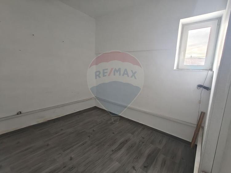 Spațiu industrial, de 265 mp, în Dâmbul Rotund