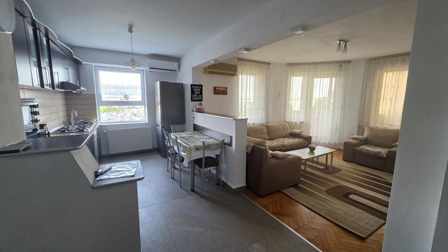 Apartament cu 3 camere de inchiriat - 1