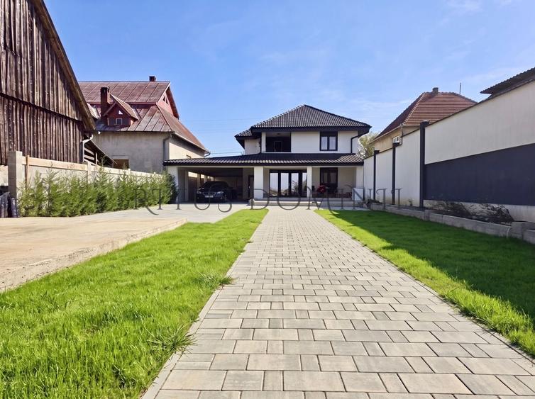 Casă cu 3 camere cu Canalizare în Livada de Bihor