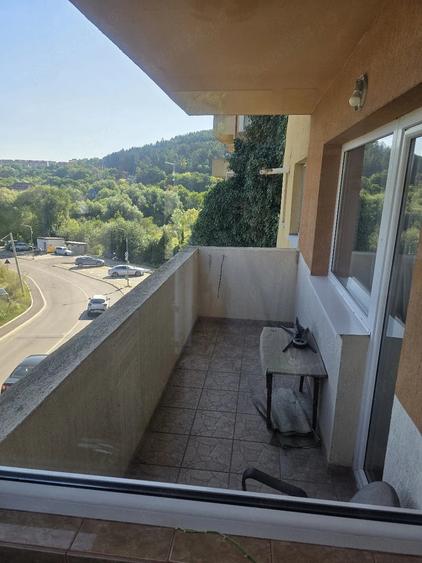 PF ofer spre inchiriere ap - 2