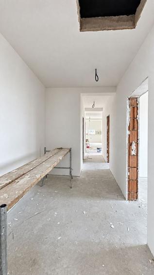 Duplex cu 4 camere cu Canalizare în Moșnița Nouă