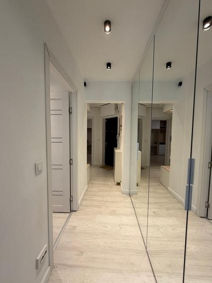 Apartament cu 3 camere decomandat în 1 Decembrie 1918