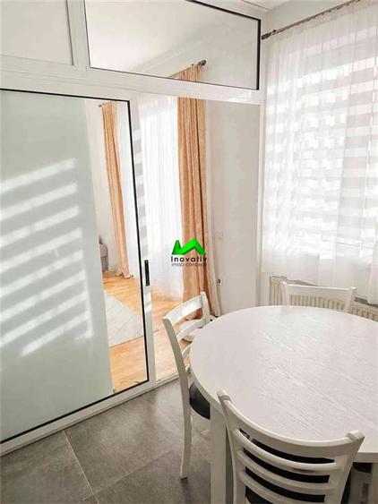 Apartament cu 3 camere decomandat, mobilat în Turnișor
