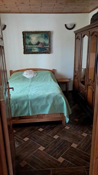 Casă cu Teren 924 Mp în Lupești