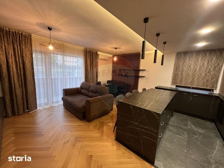 Apartament cu 2 camere decomandat, mobilat în Europa