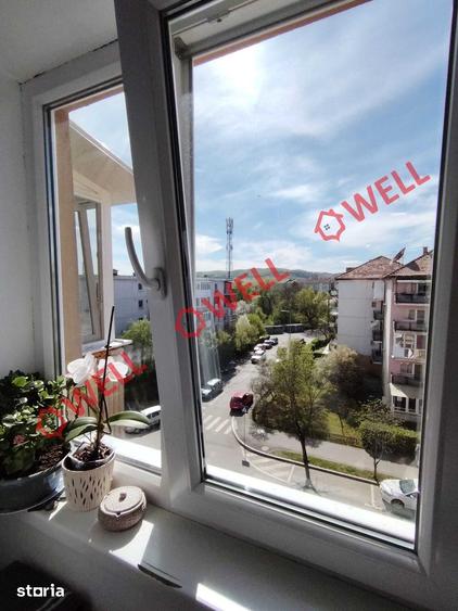 Apartament cu 4 camere decomandat în Central