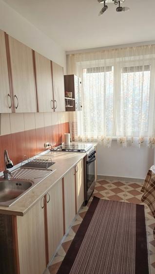Apartament cu 2 camere decomandat, mobilat în P-ța Muncii