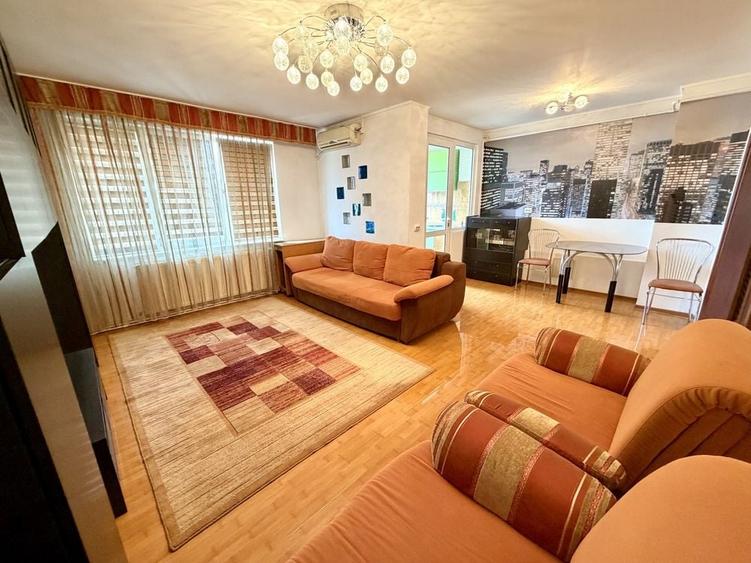Apartament cu 3 camere decomandat în Ceair