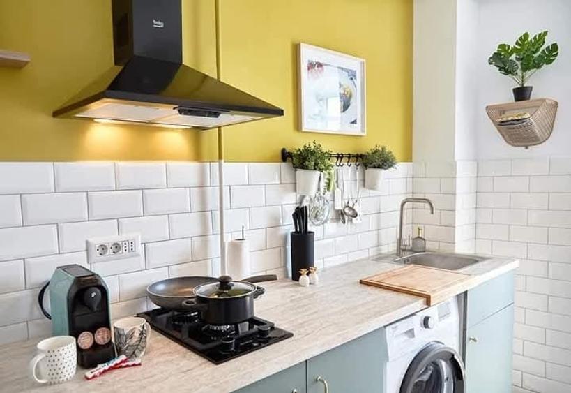 Apartament cu 3 camere decomandat, mobilat în City Park Mall