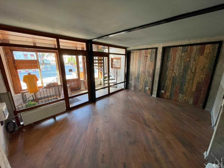 Spațiu comercial, de 20 mp, în Ultracentral
