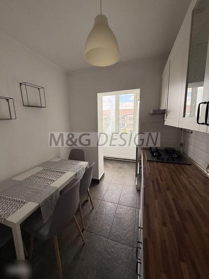 Apartament cu 2 camere decomandat în Aradului