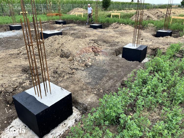 Casă cu 4 camere cu Teren 625 Mp în Dascălu