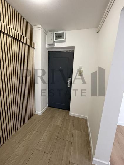 Apartament cu 3 camere semidecomandat în Șagului