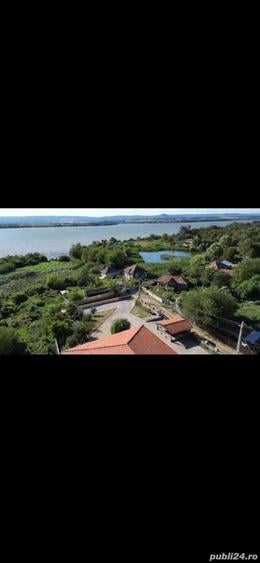 Spațiu comercial, de 400 mp, în Crivina