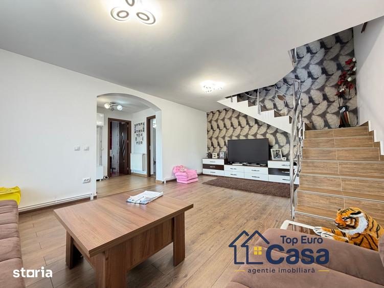 Casă cu 4 camere cu Teren 464 Mp în Central