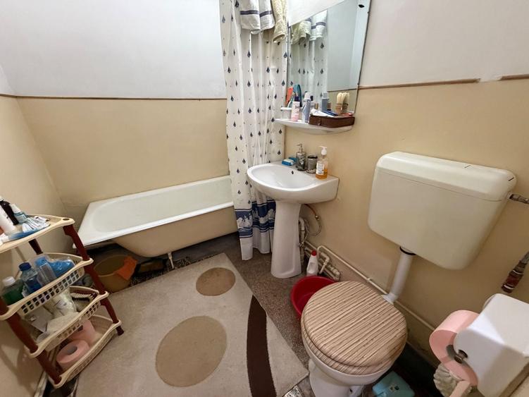 Apartament cu 2 camere în Cetate